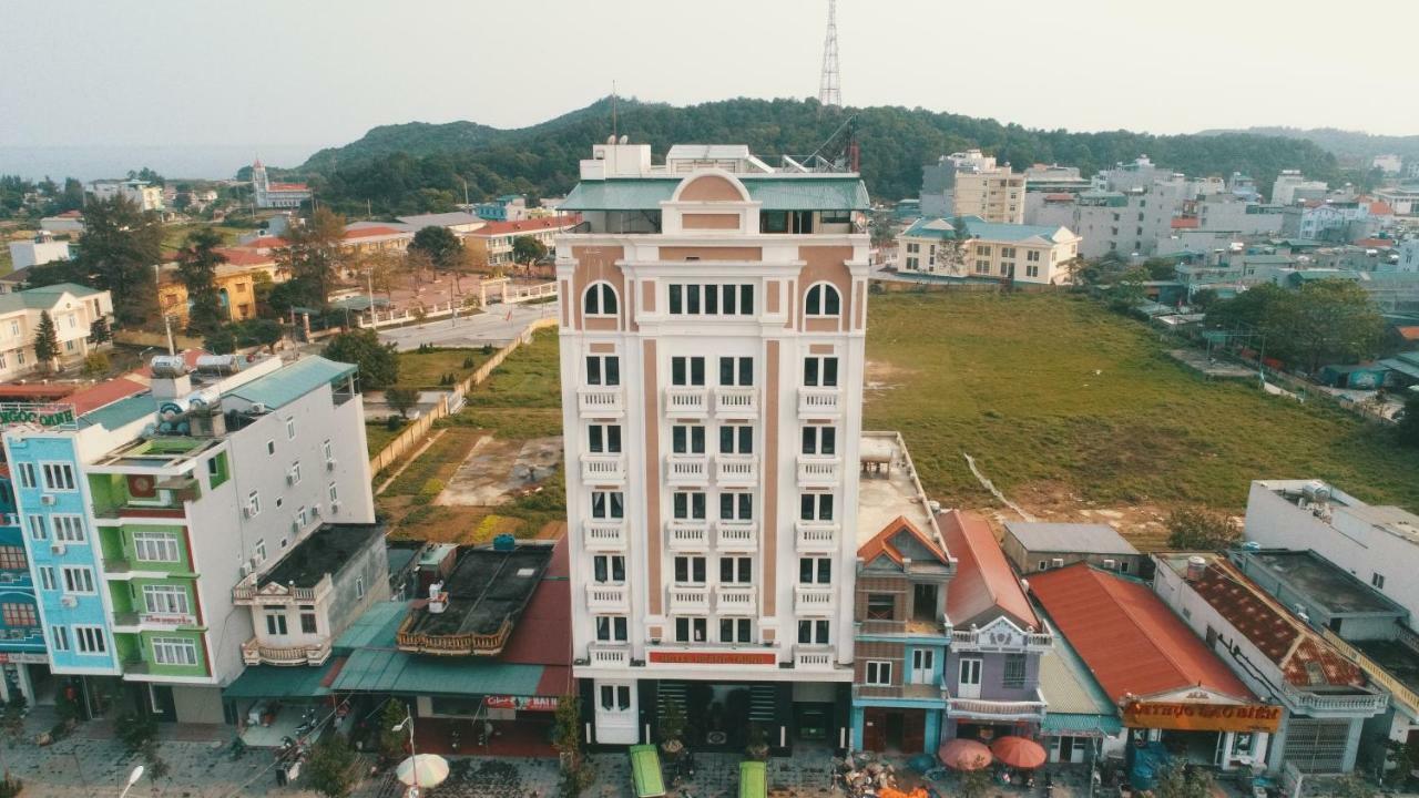 Hoang Trung - Co To Quang Ninh (Quang Ninh)