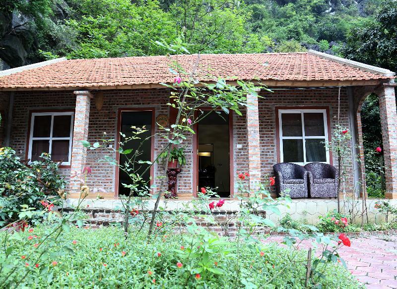Buffalo Eco Garden Hotel 2*