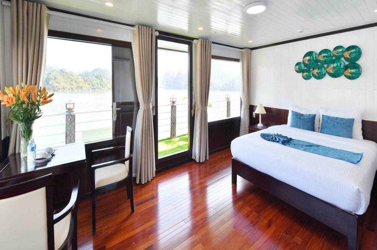 Halong Sapphire Cruise Nan Giang