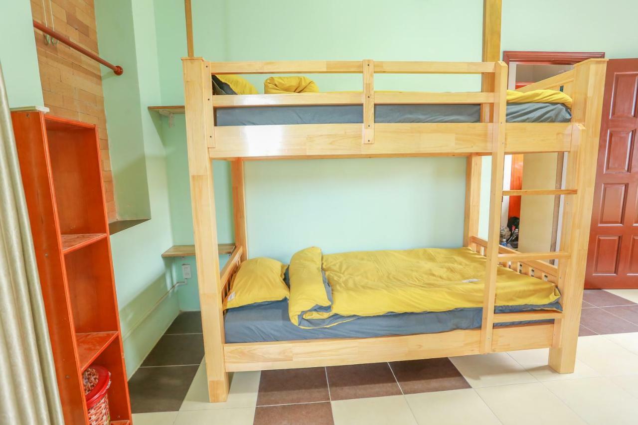 Homestay Bac Huong House *