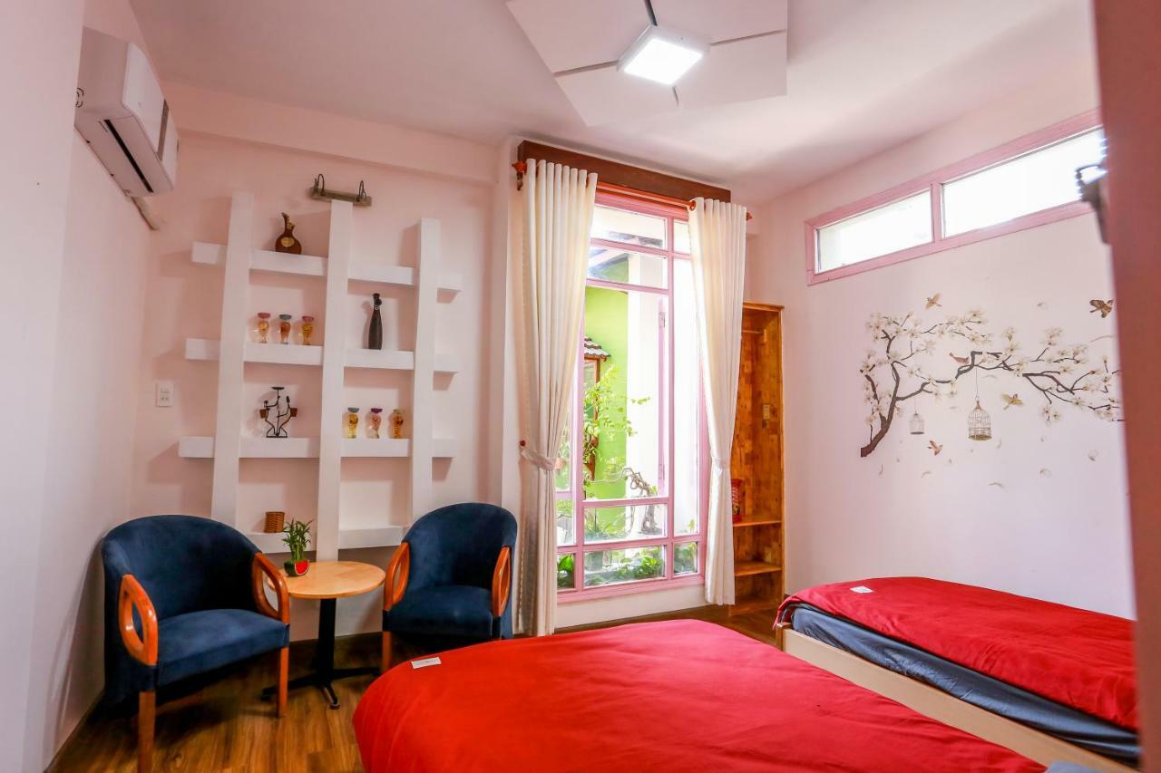 Homestay Bac Huong House *