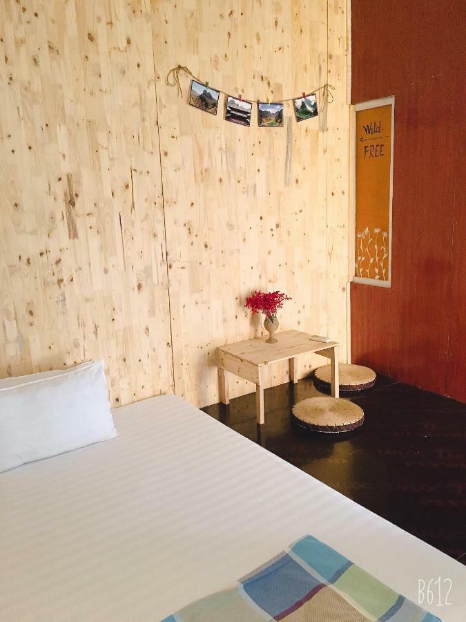 Hostel Hill & Tour