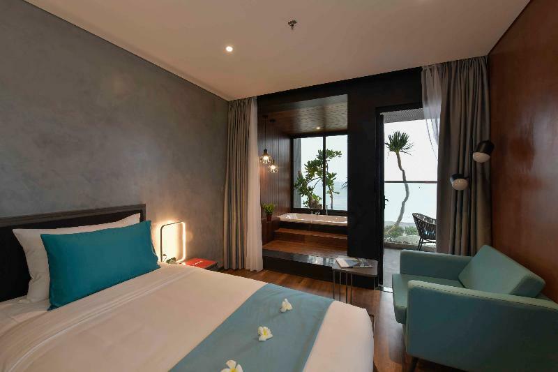 The Code & Da Nang