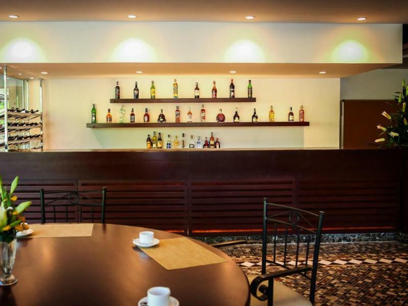 Khách sạn Quân đội - 1a Nguyễn Tri Phương