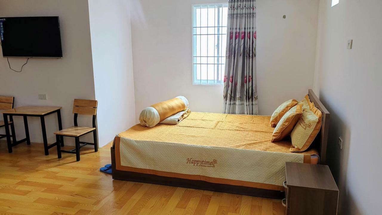 Hotel B