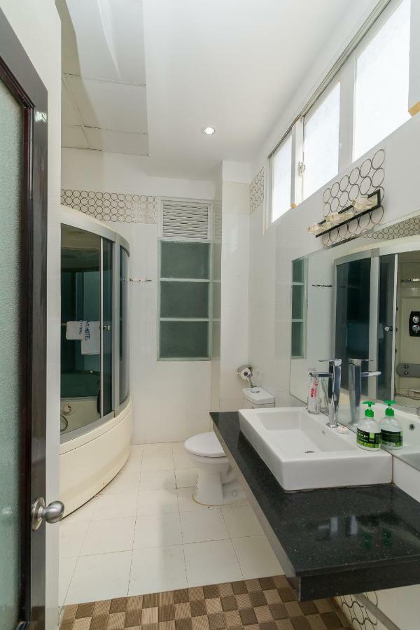 Khách sạn Truc Hung 2*