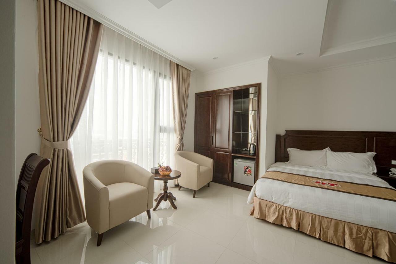 Hoàng Thái Khách sạn 3*