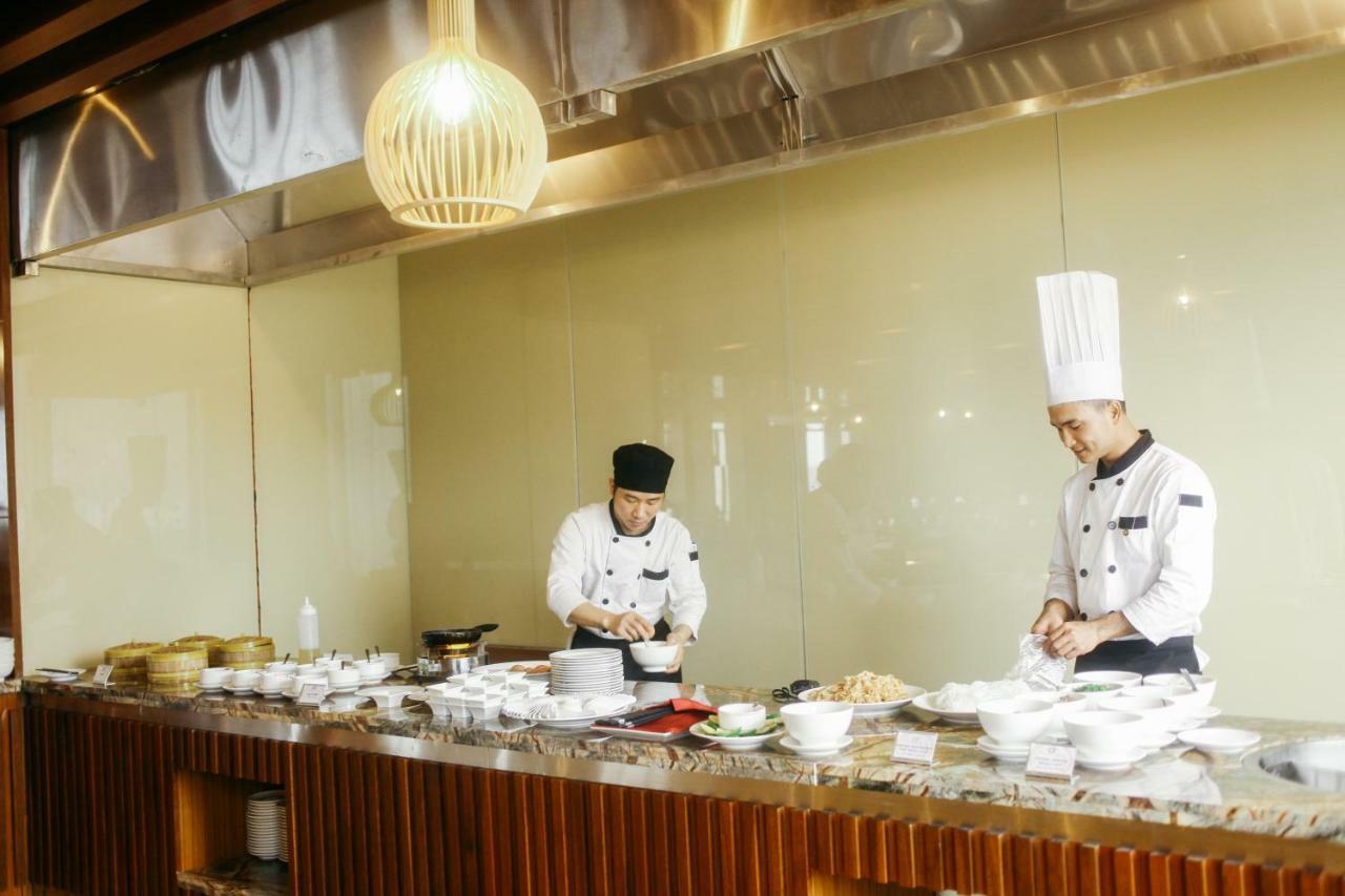 Khách sạn Luxury