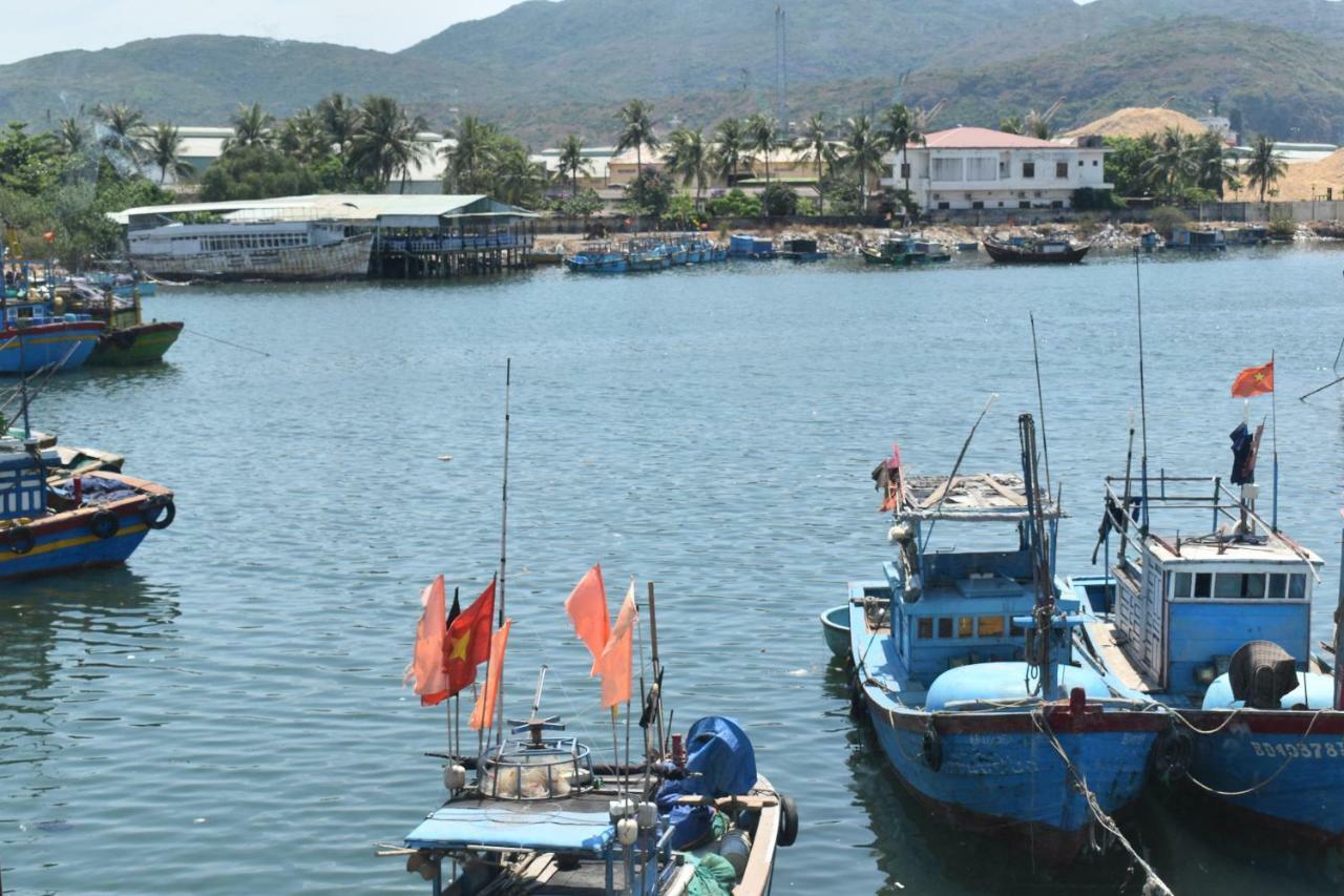 Th Khách sạn Quy Nhơn