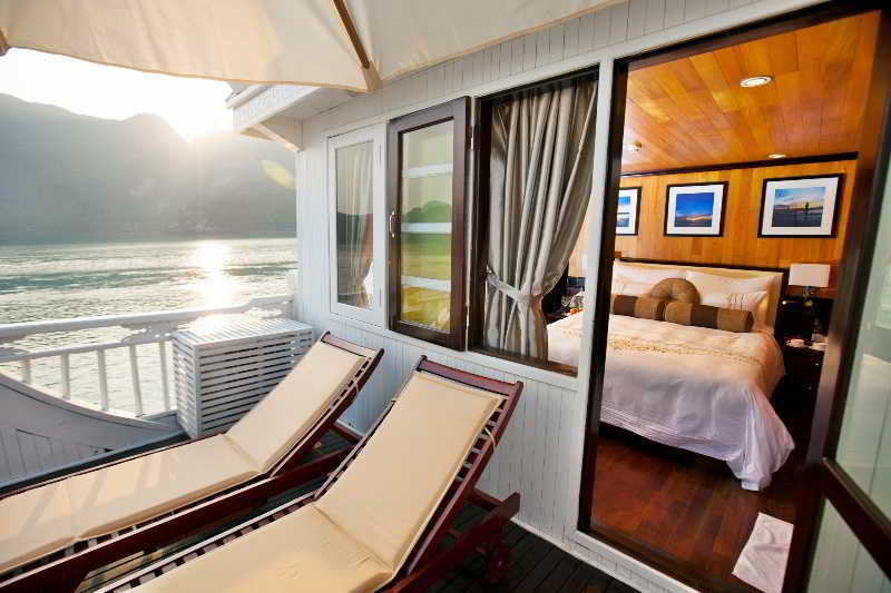 Aphrodite Cruise Hotel Ha Long