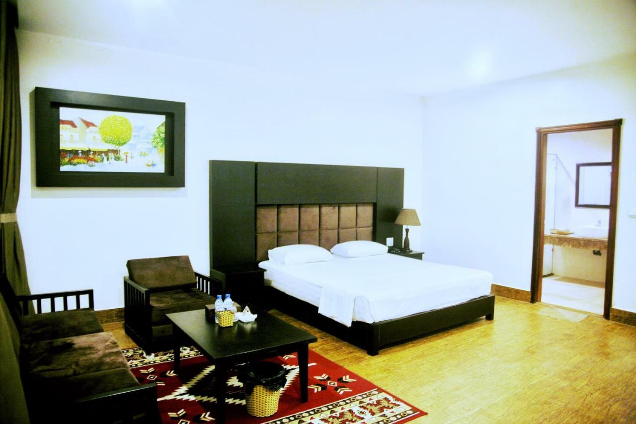 Hotel Plaza 4*