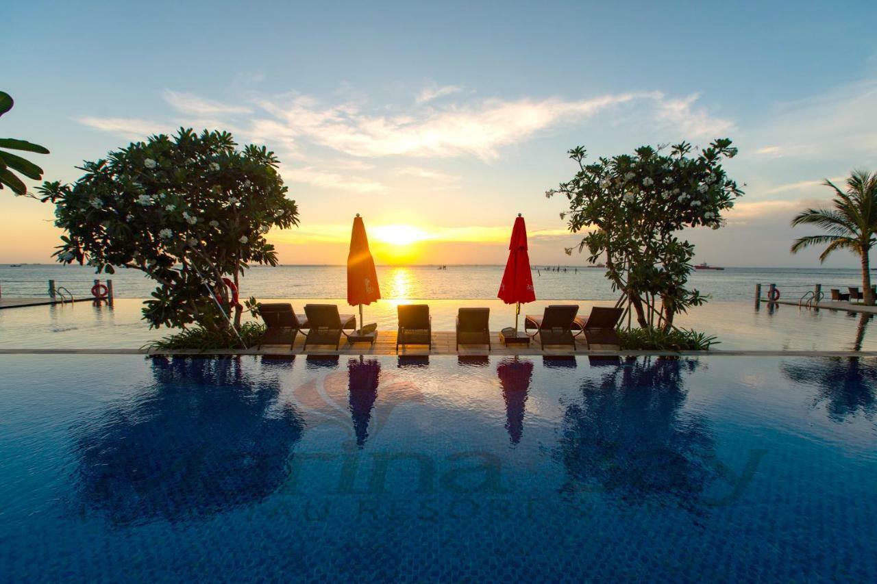 Resort Marina Bay & 5*