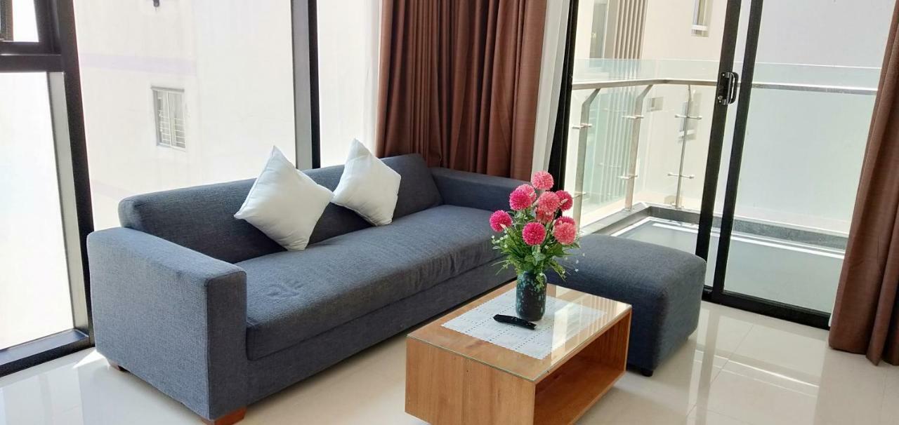 Luxury Apartment *