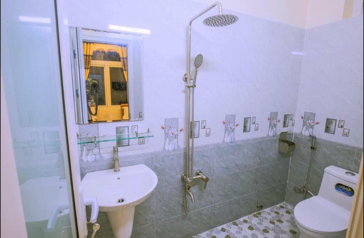 Hotel Huong Giang Ha Long
