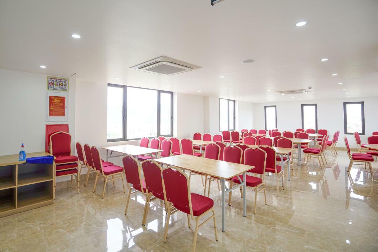 Lex Hotel 3*