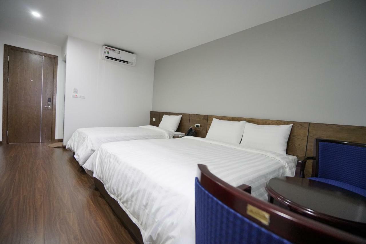 Lex Hotel 3*