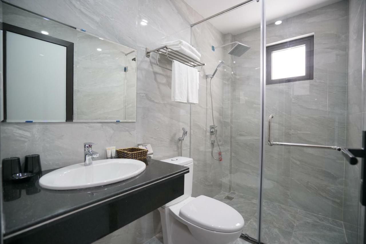 Lex Hotel 3*