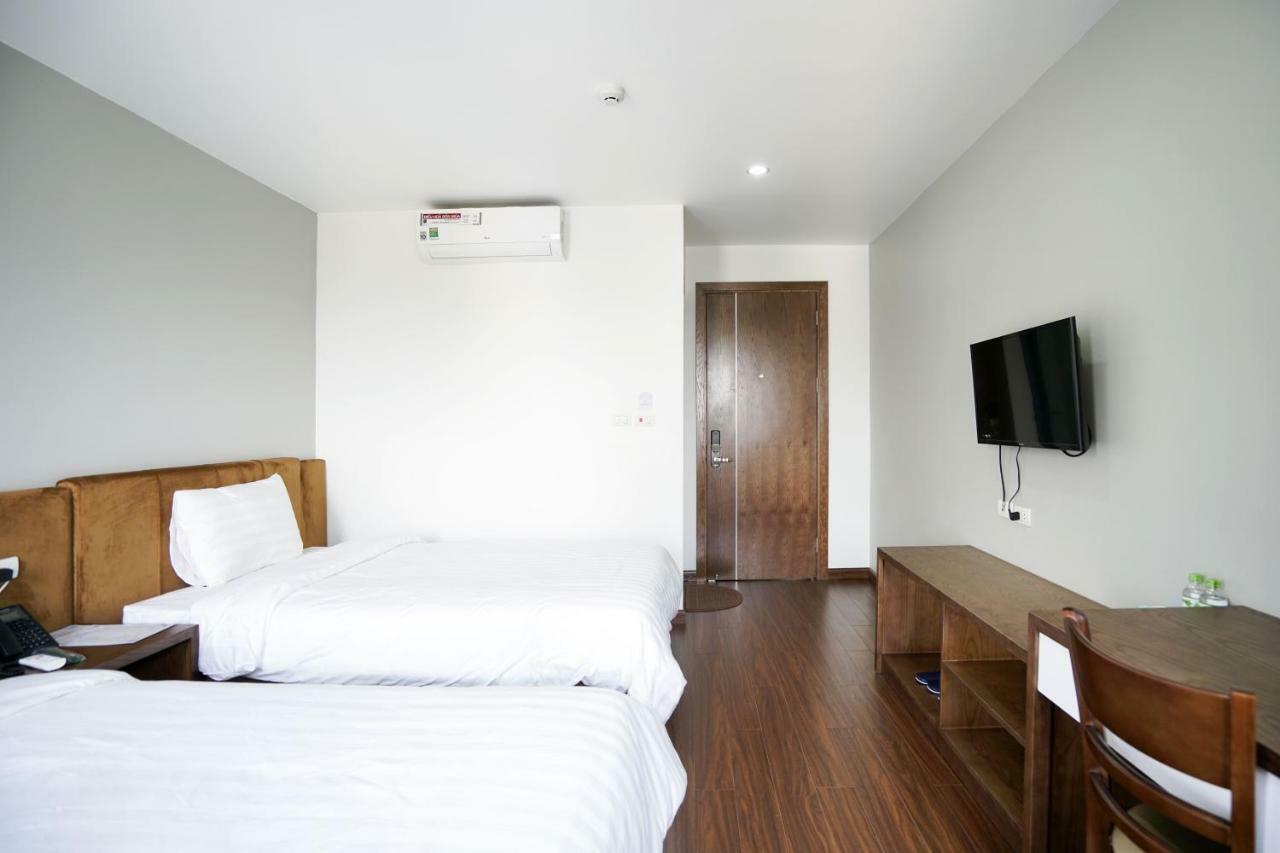 Lex Hotel 3*