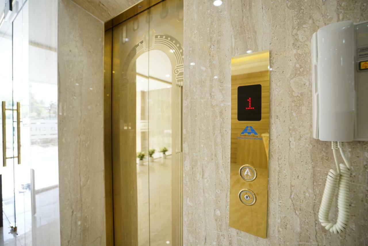 Lex Hotel 3*
