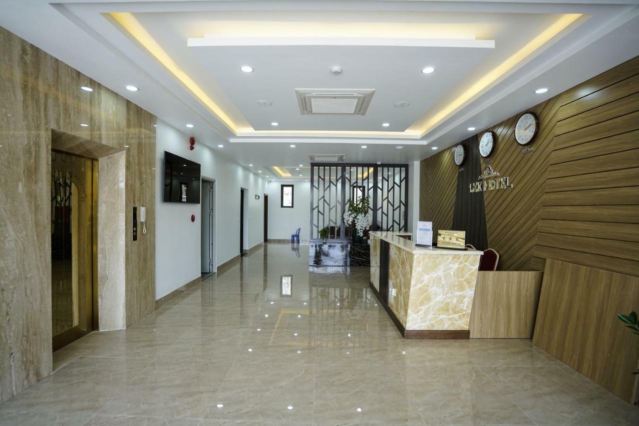 Lex Hotel 3*