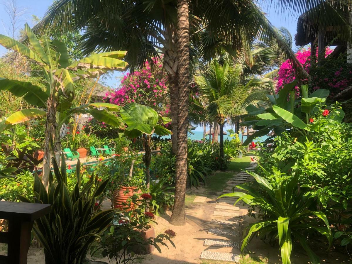 Full Moon Resort