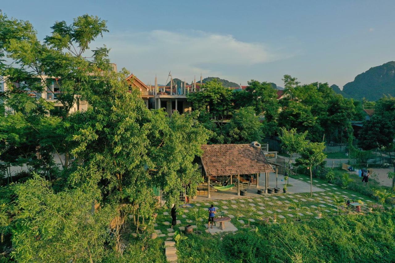 Phong Nha Village House Homestay *