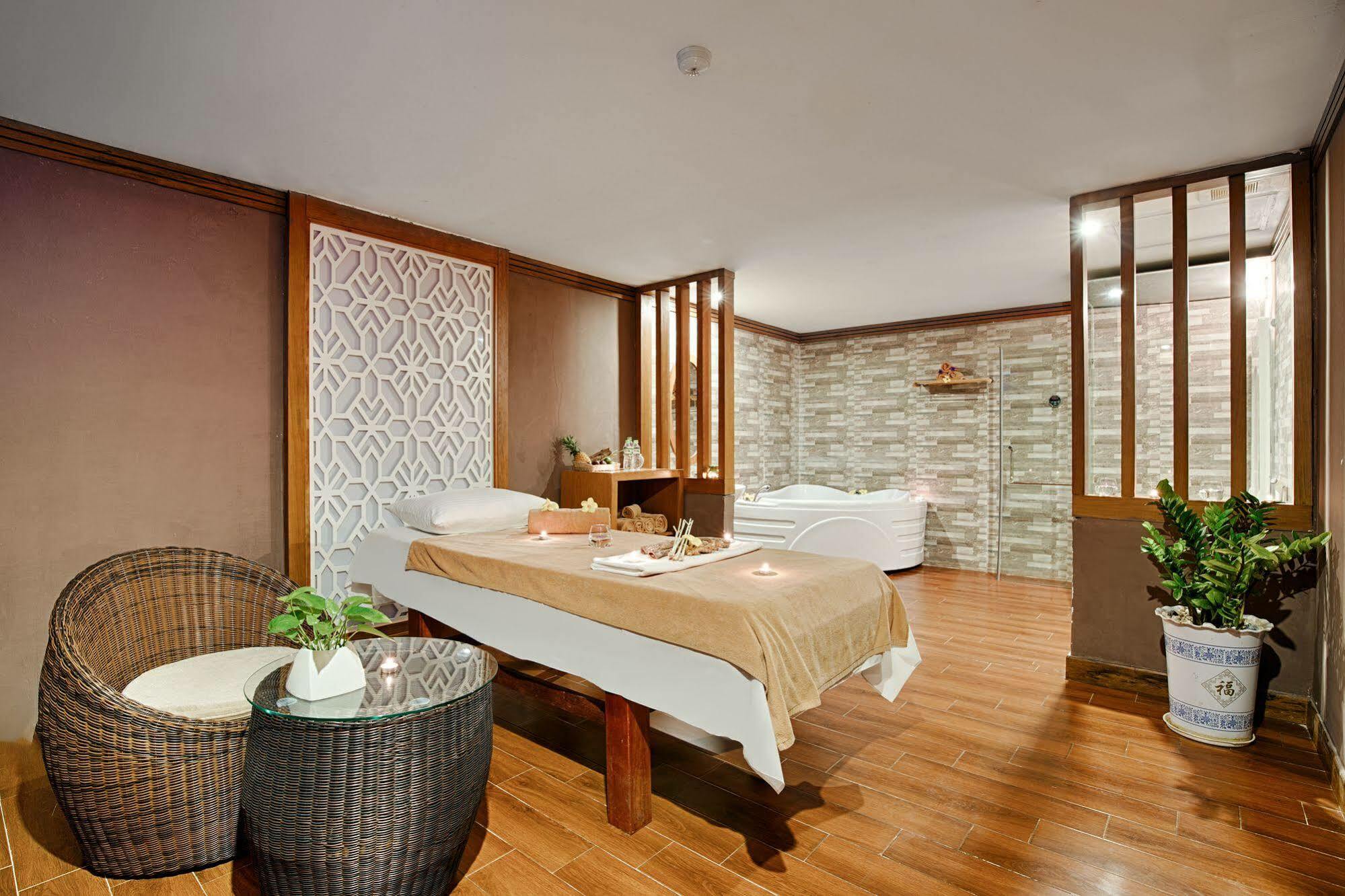 Muong Thanh Hotel 4*