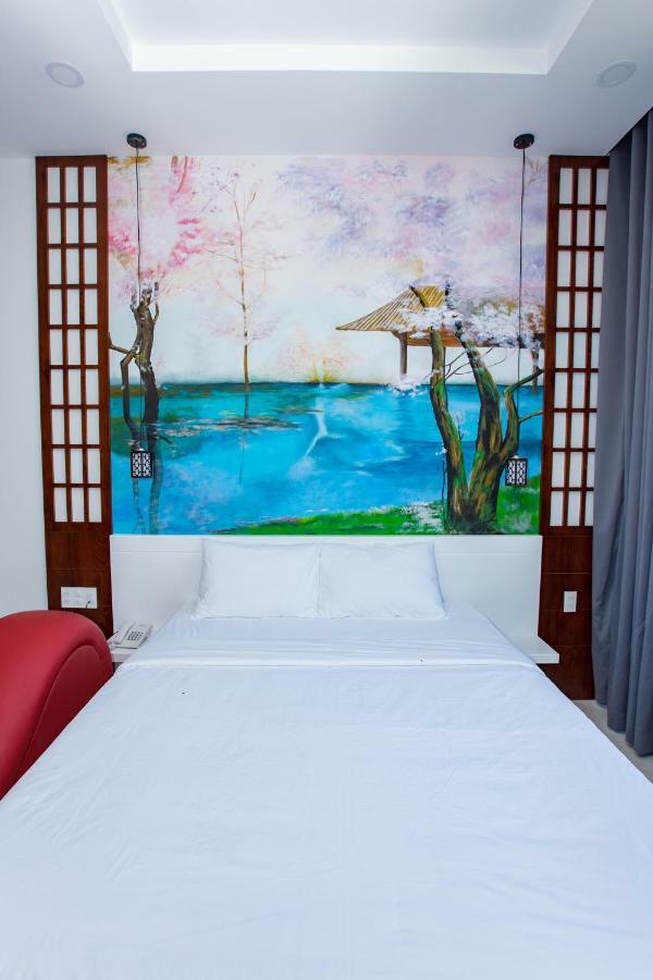 Love hotel Romely