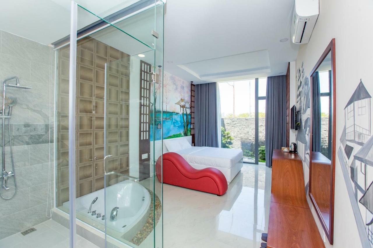 Love hotel Romely *