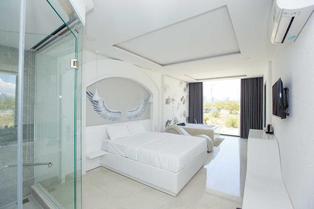 Romely Love hotel