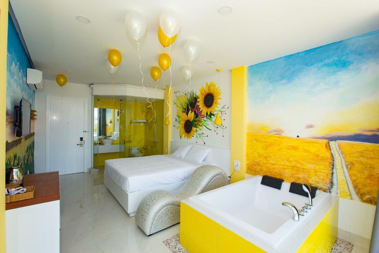 Romely * Nha Trang