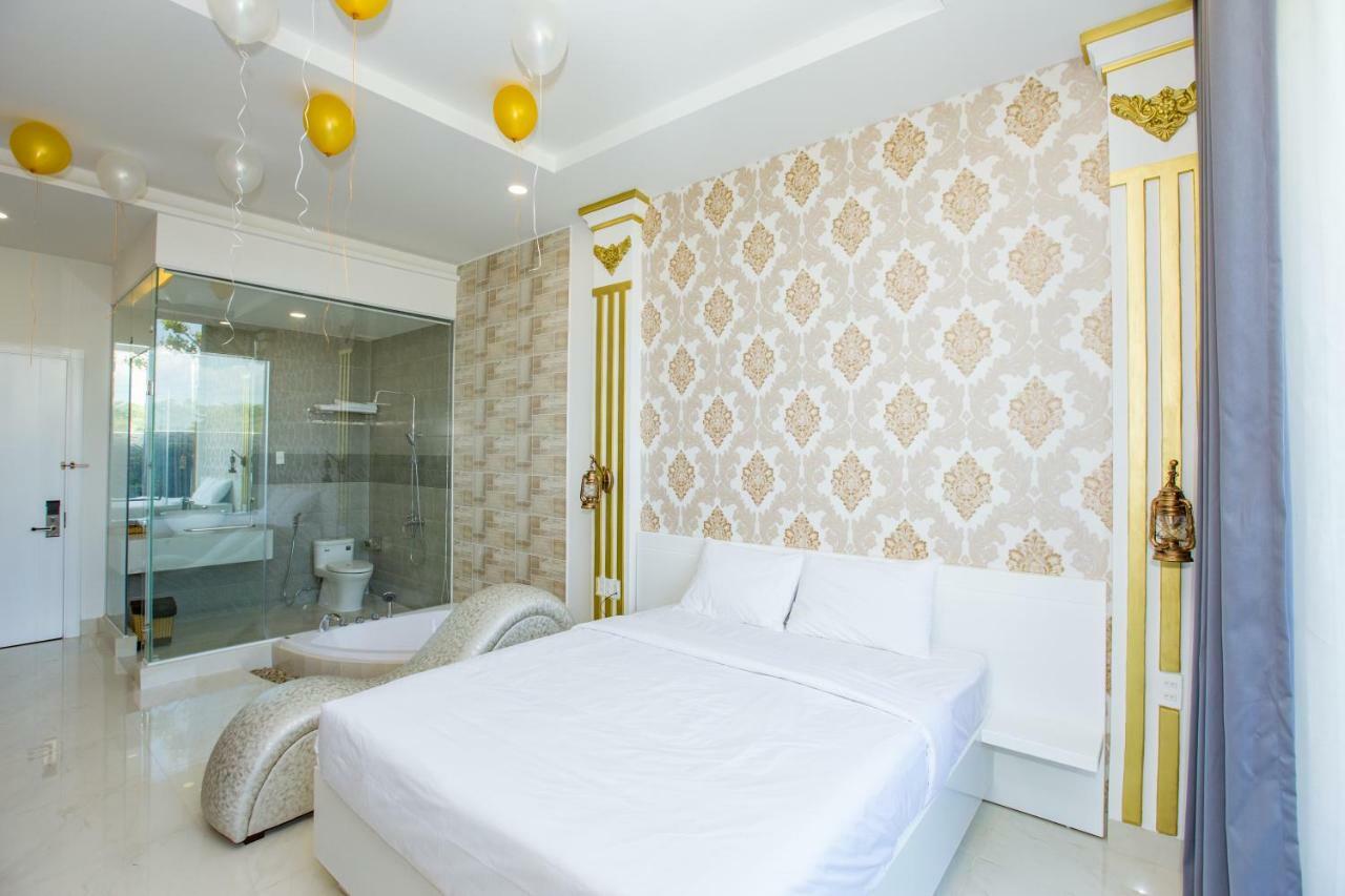 Romely Love hotel *