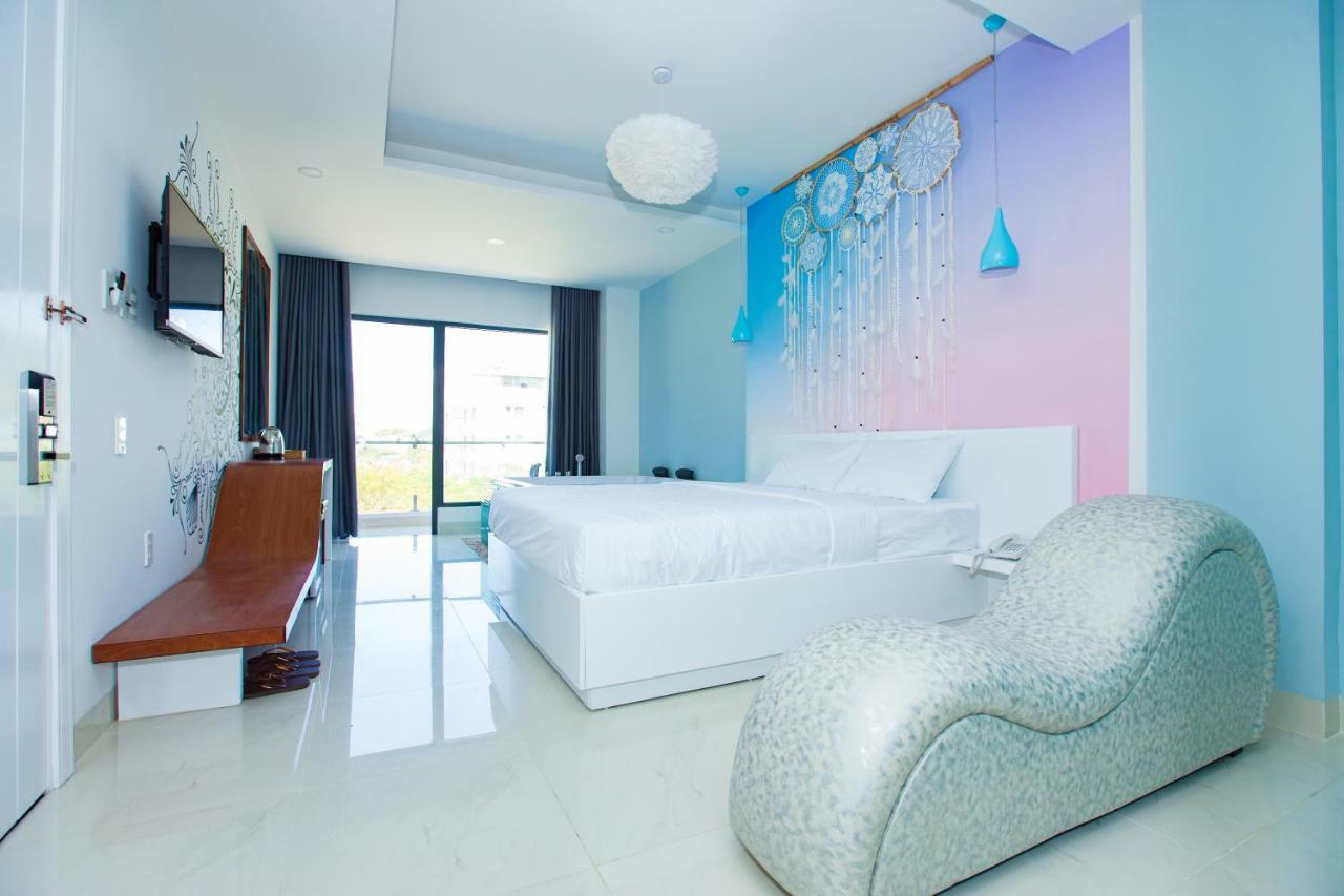 Romely Nha Trang