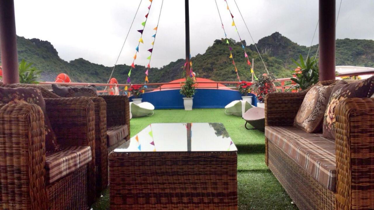 Cat Ba Bay Cruises