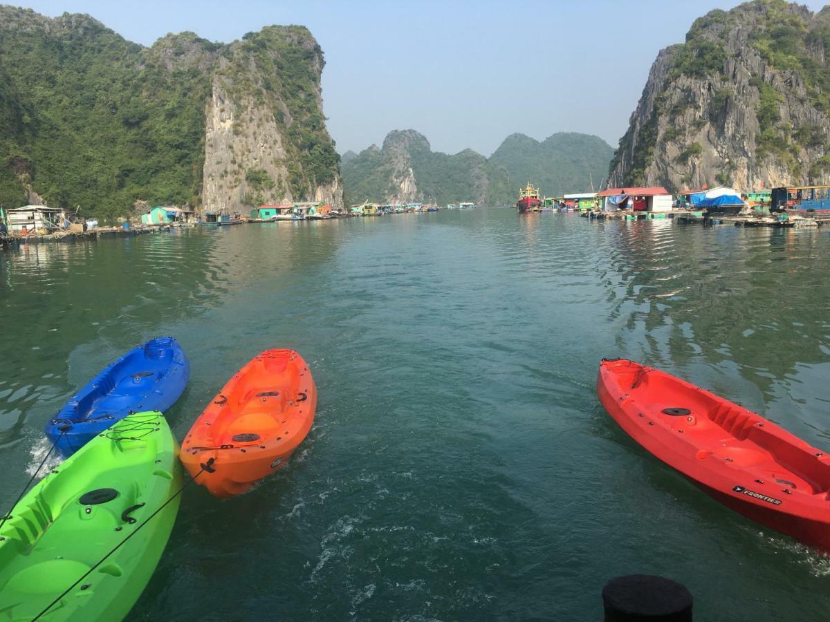 Cat Ba Bay Cruises