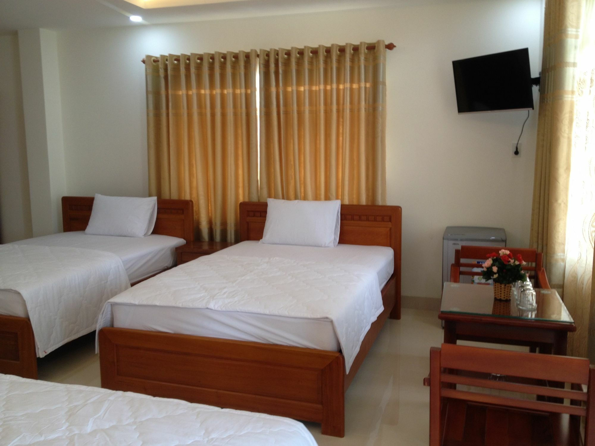 Duy Huy & Hotel