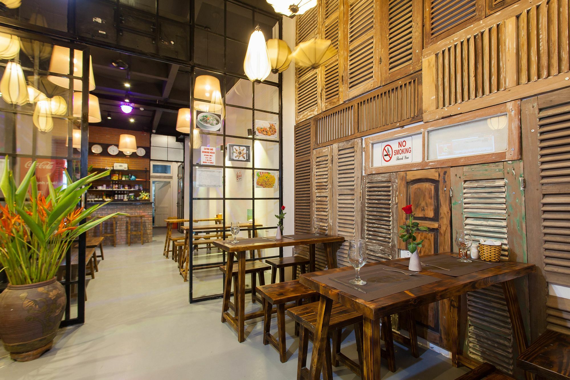 Luxury Backpakers Hanoi