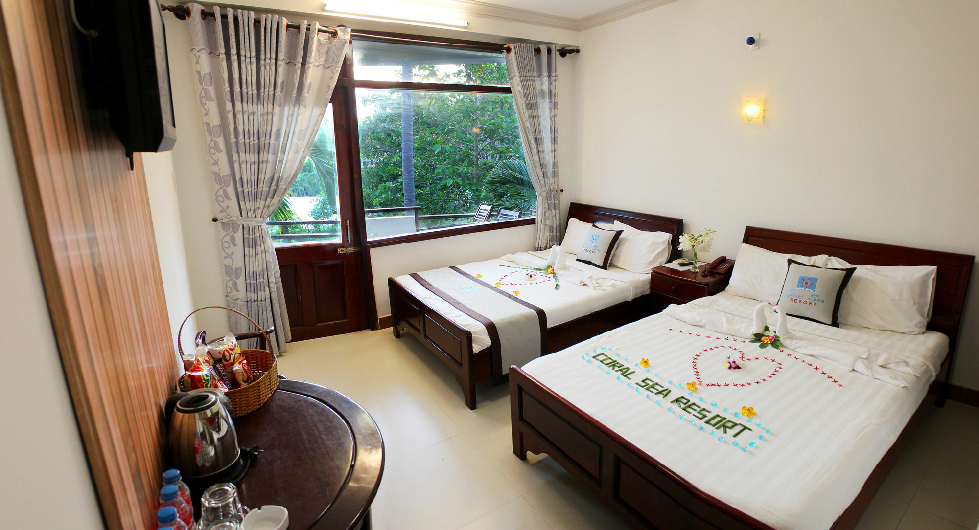 Hotel Coral Sea