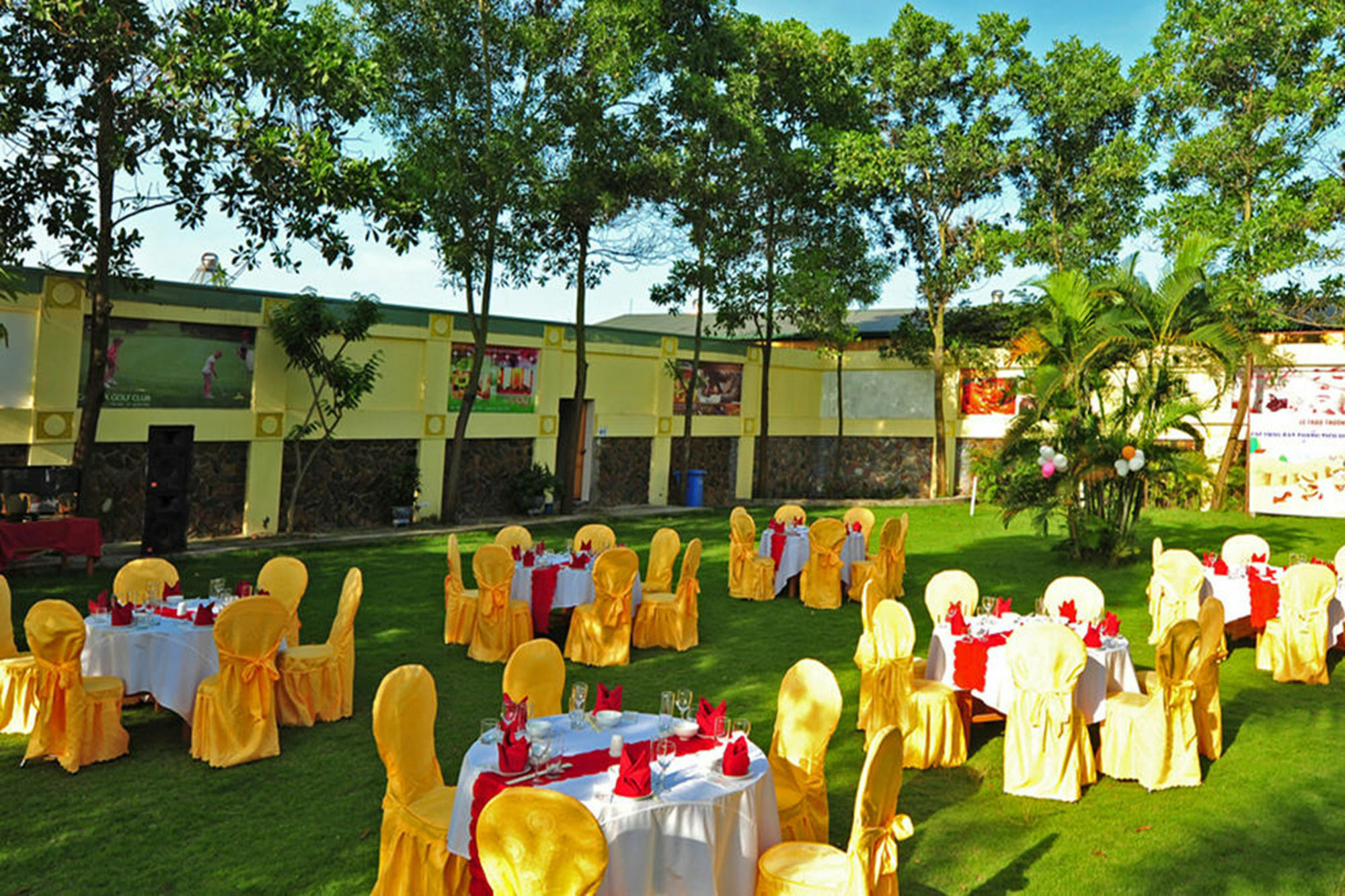 Hotel Camela &