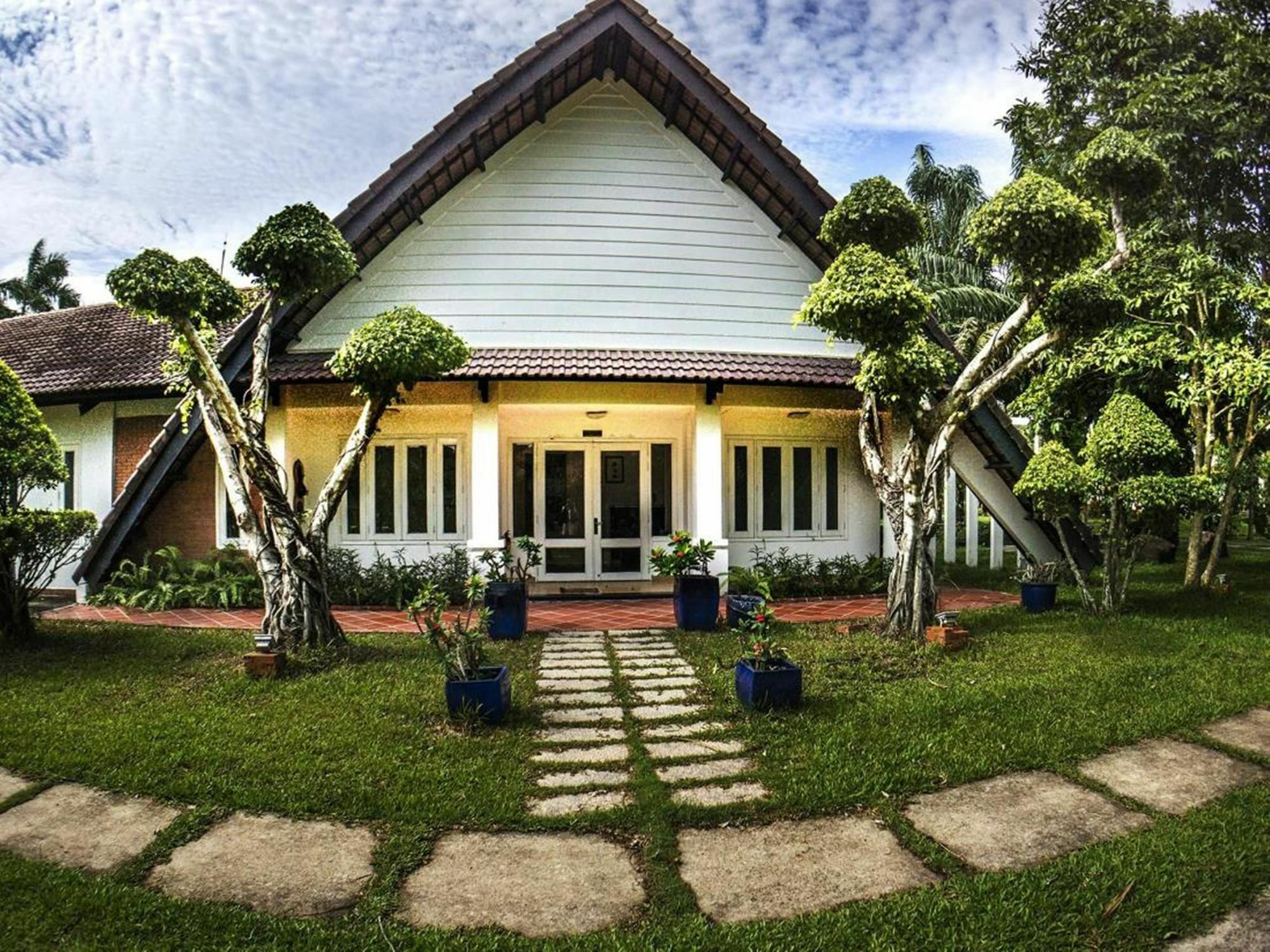 Hotel Les Hameaux De L'orient 3*