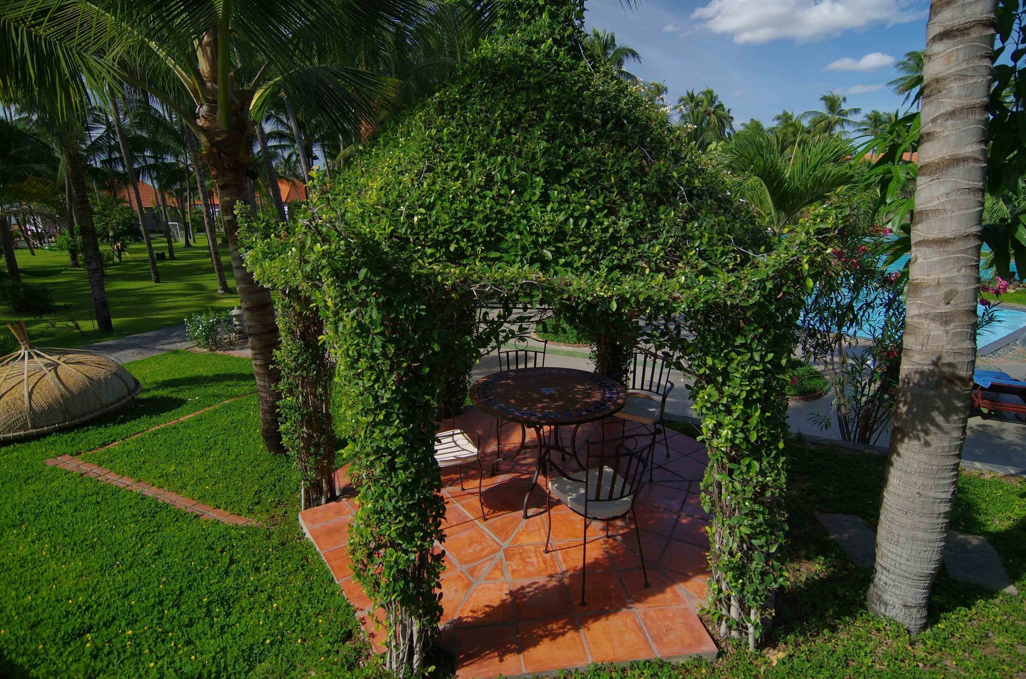 Muine Century & Resort 4*