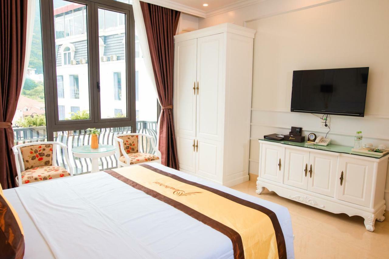 Paradise Hotel 3*