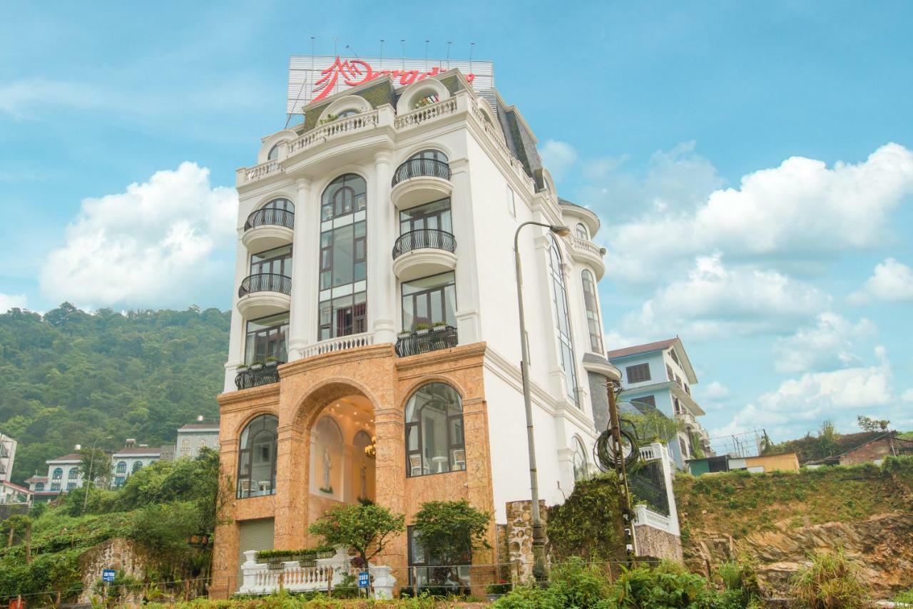 Paradise Hotel 3*