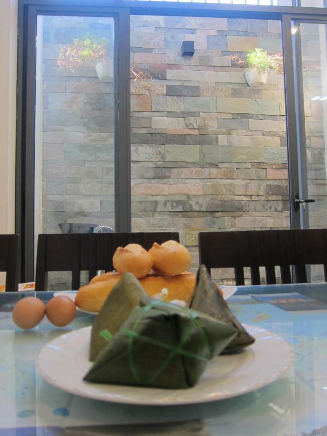 Bed & Breakfast Lama Homestay Hue