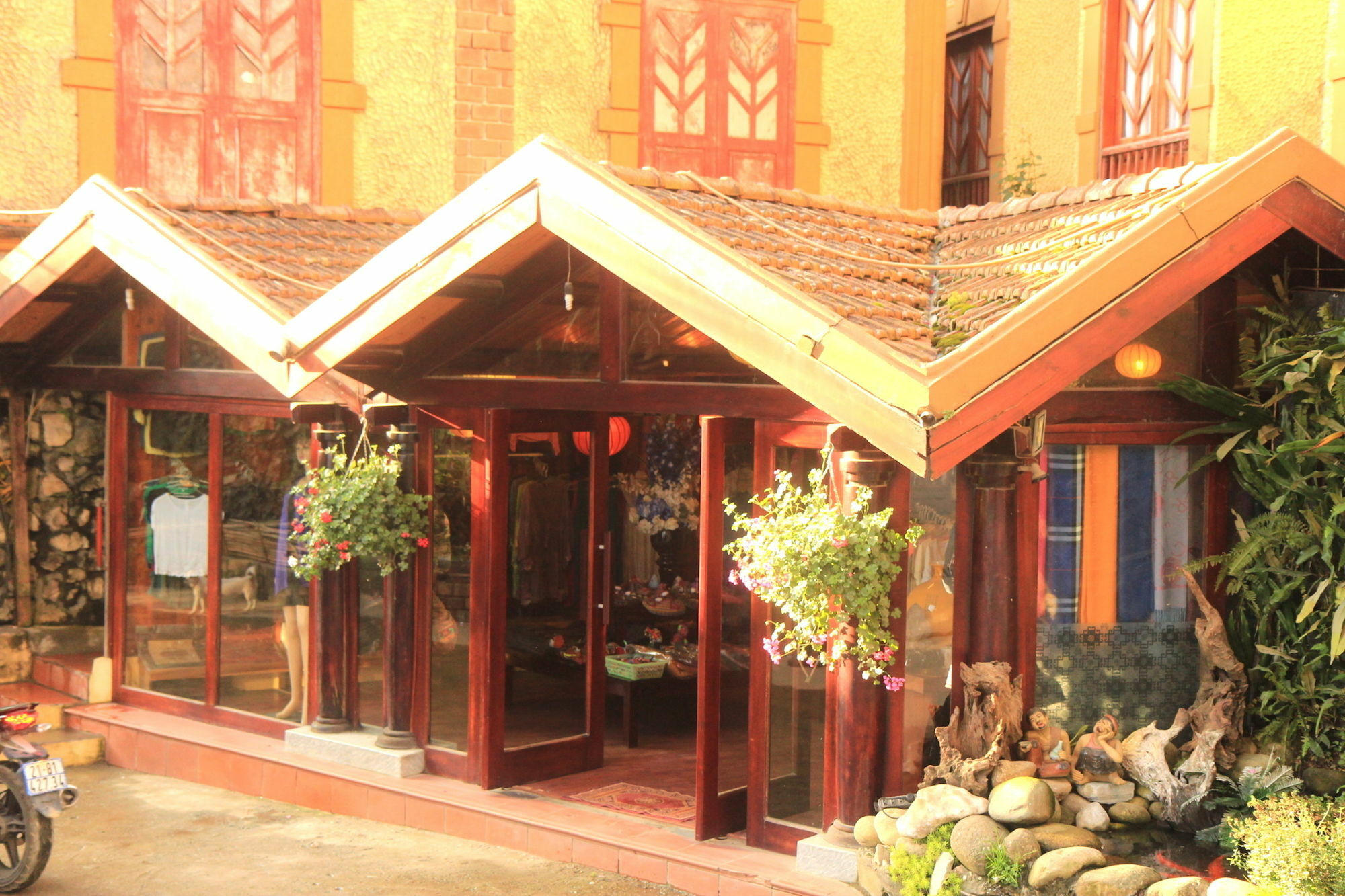 Khách sạn Chau Long