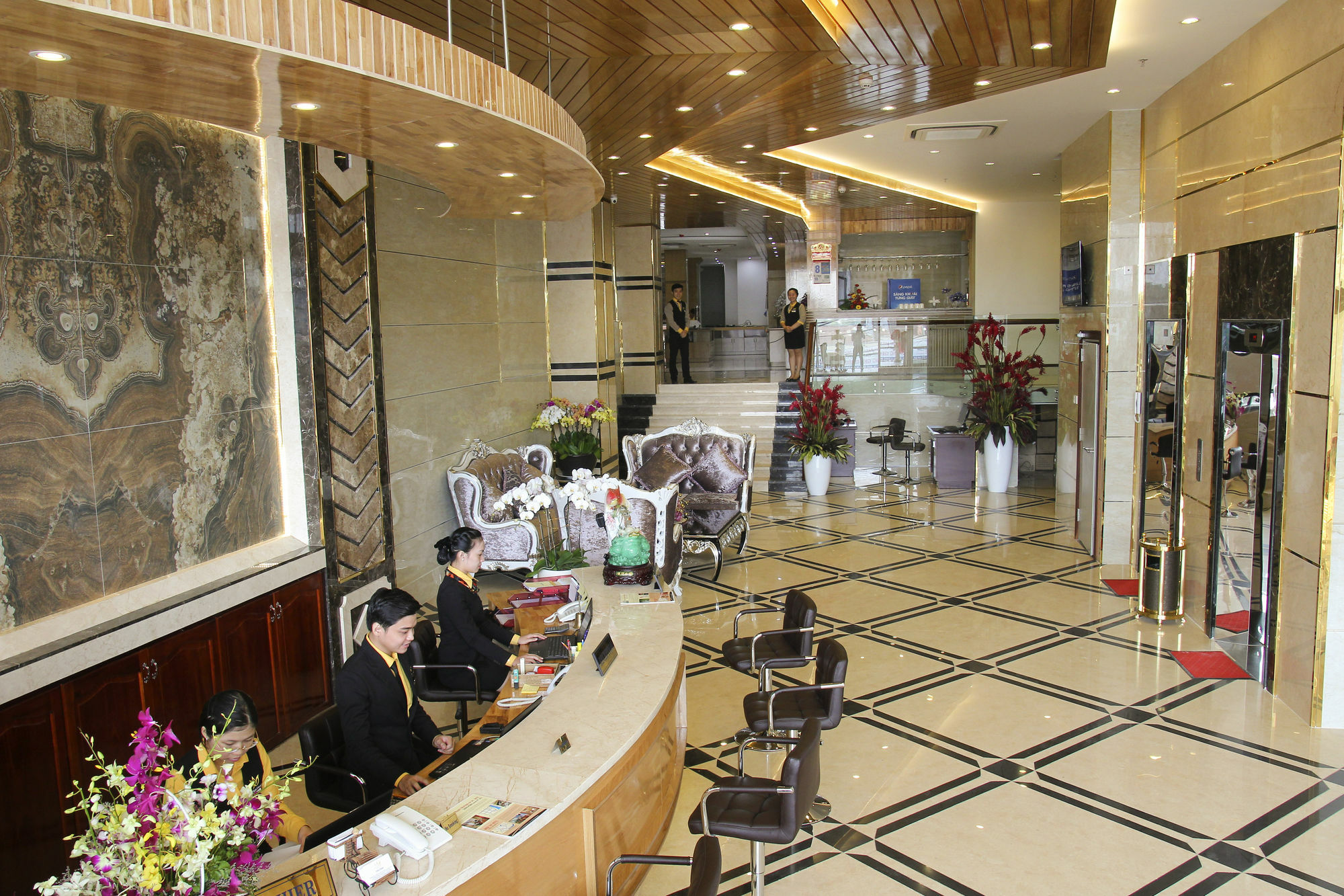 Hotel West