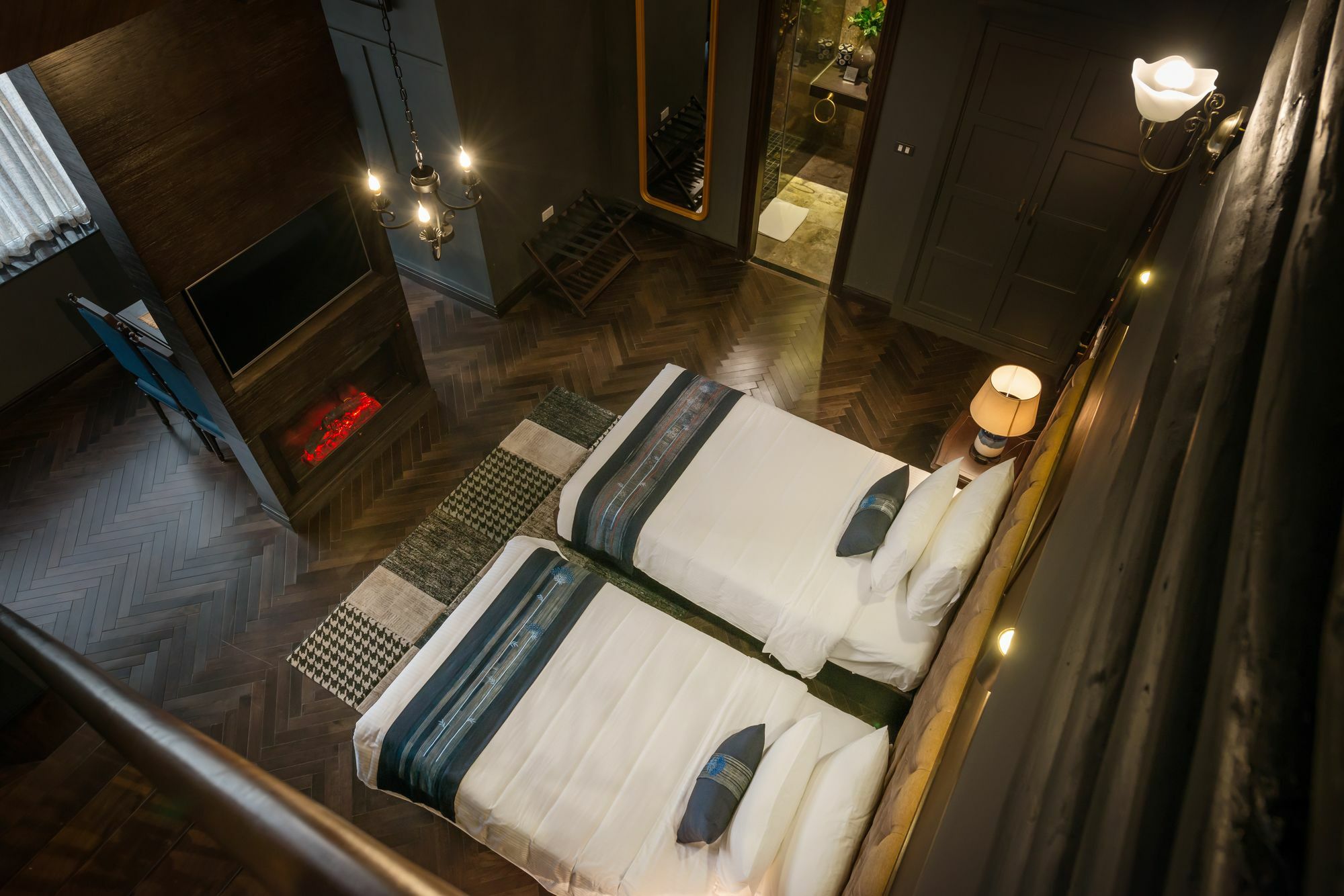 Aliana Boutique & 4*