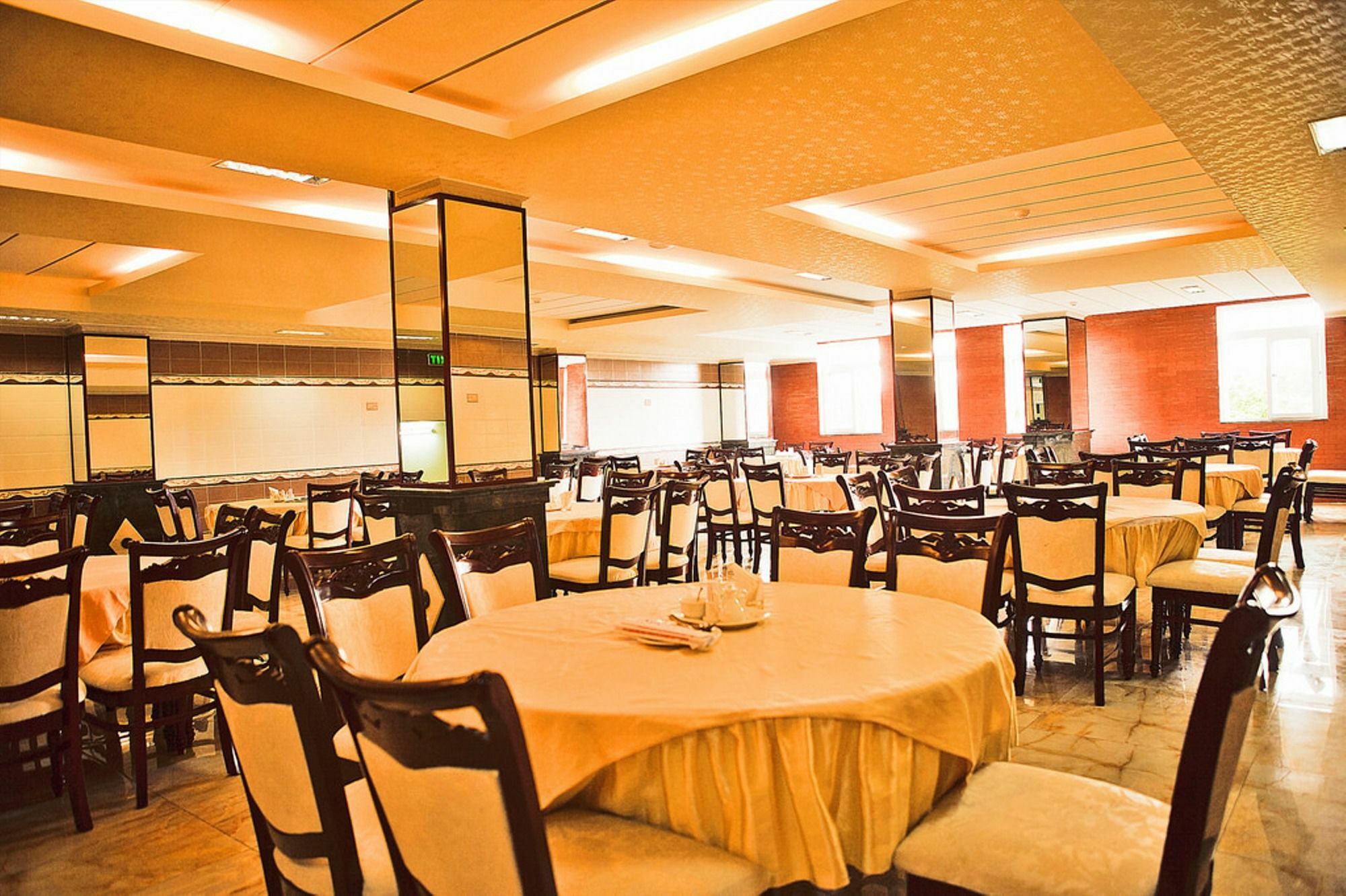 Linh Phuong 8 - 24 Hotel 3*
