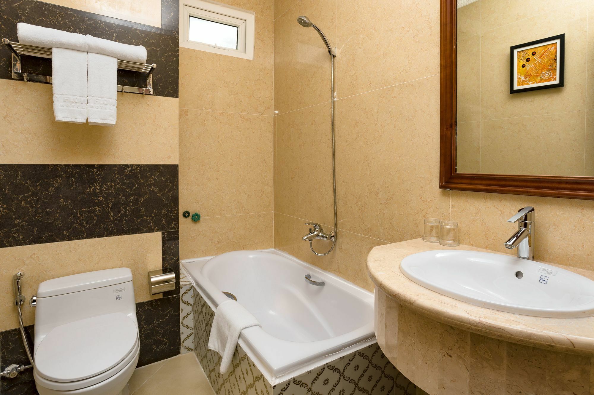 Lam Anh Luxury 3*
