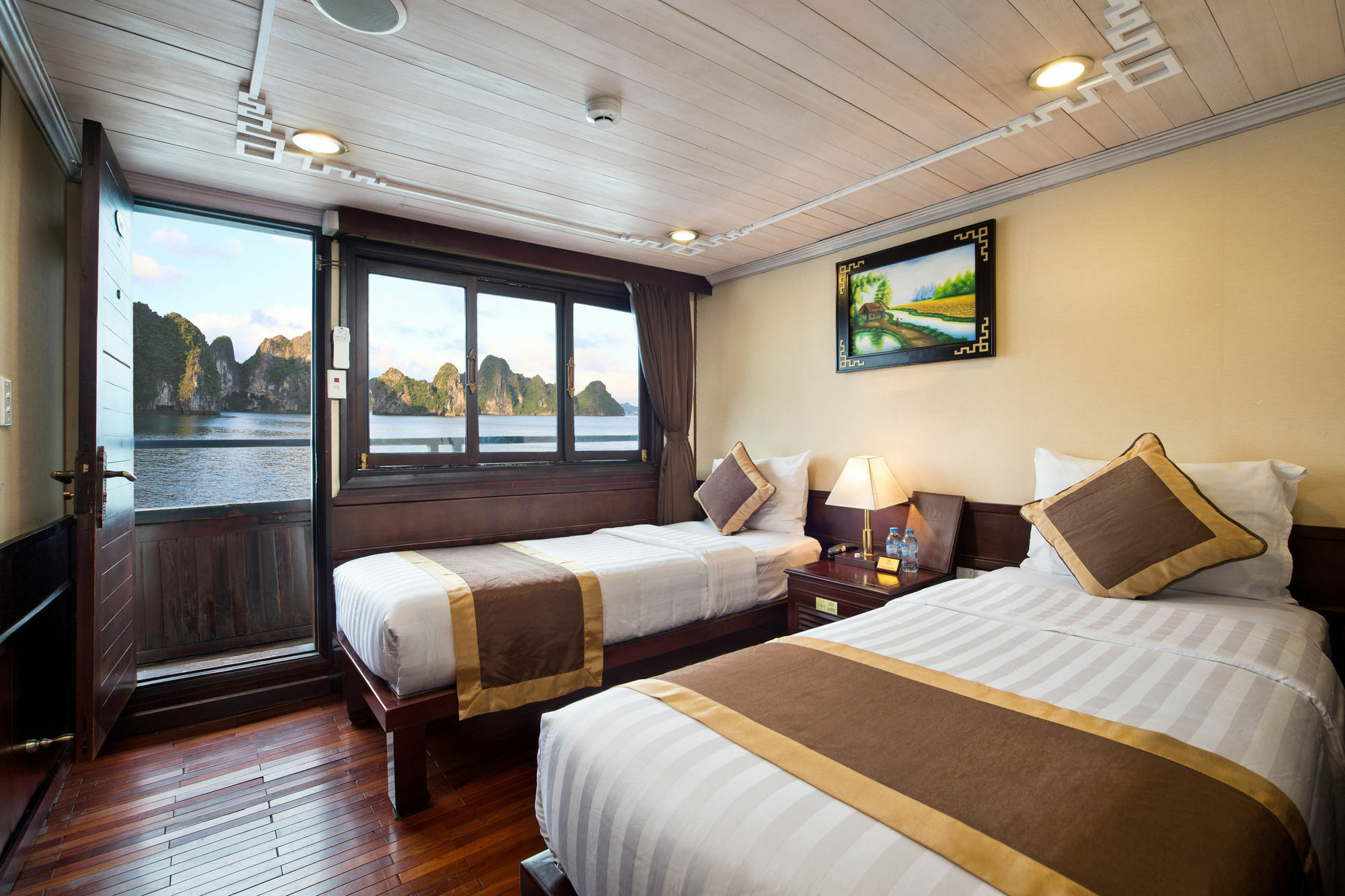 Halong Glory Legend Cruise  4*
